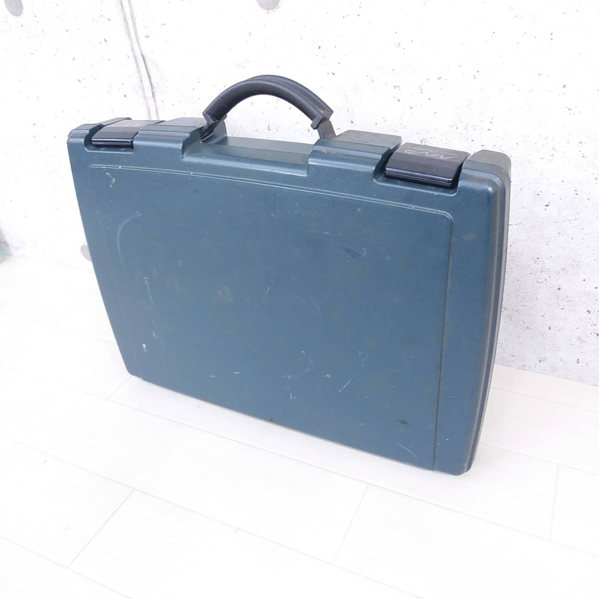 Apple Macintosh PowerBook 2400c本体のみ ジャンク Apple Macintosh PowerBook 2400c/180 ジャンク品 Apple Macintosh
