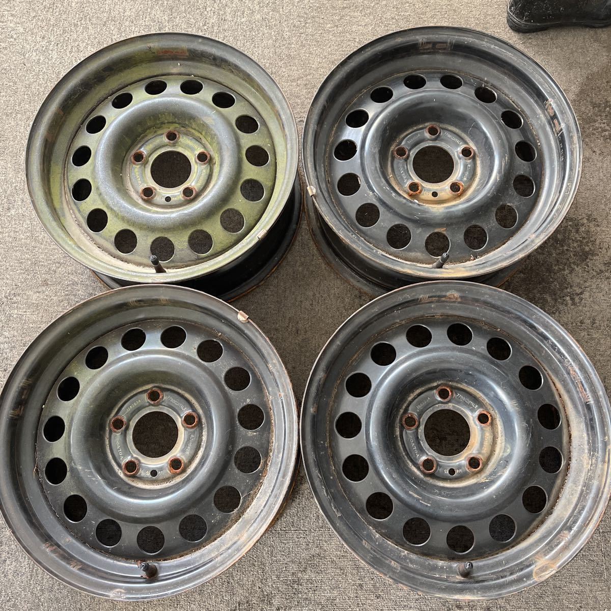15インチ】 ボルボ 940 純正 スチール ホイール 【6J×15 +25 PCD 108 5 