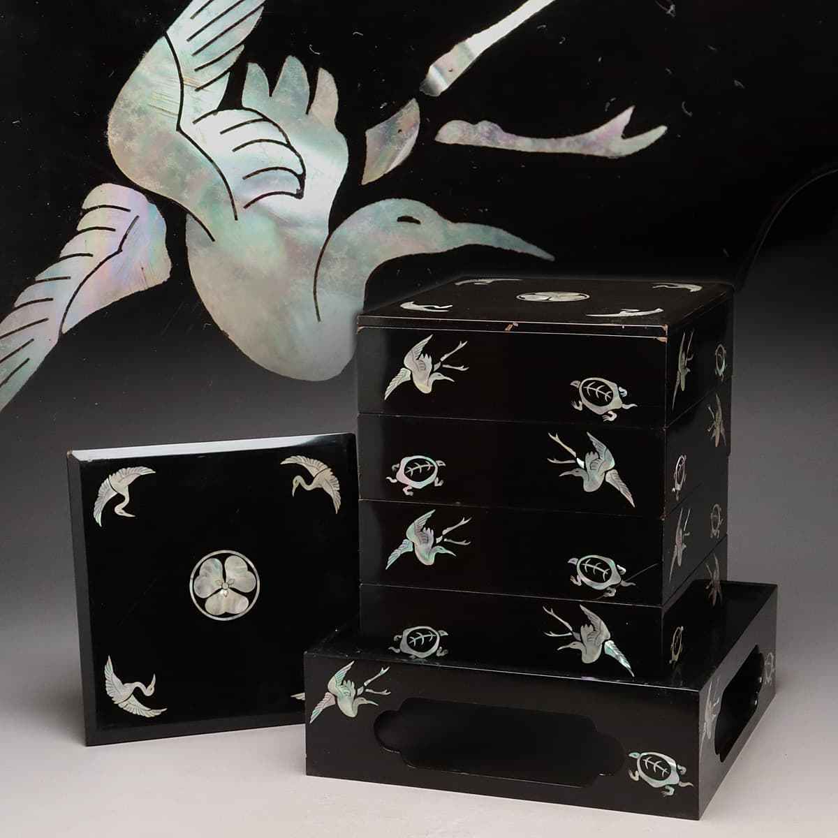 輪島塗 重箱 青海波 亀 金蒔絵 五段重箱 漆器 時代品 美術品・アンティーク・コレクション 輪島塗 重箱 青海波 亀 金蒔絵 五