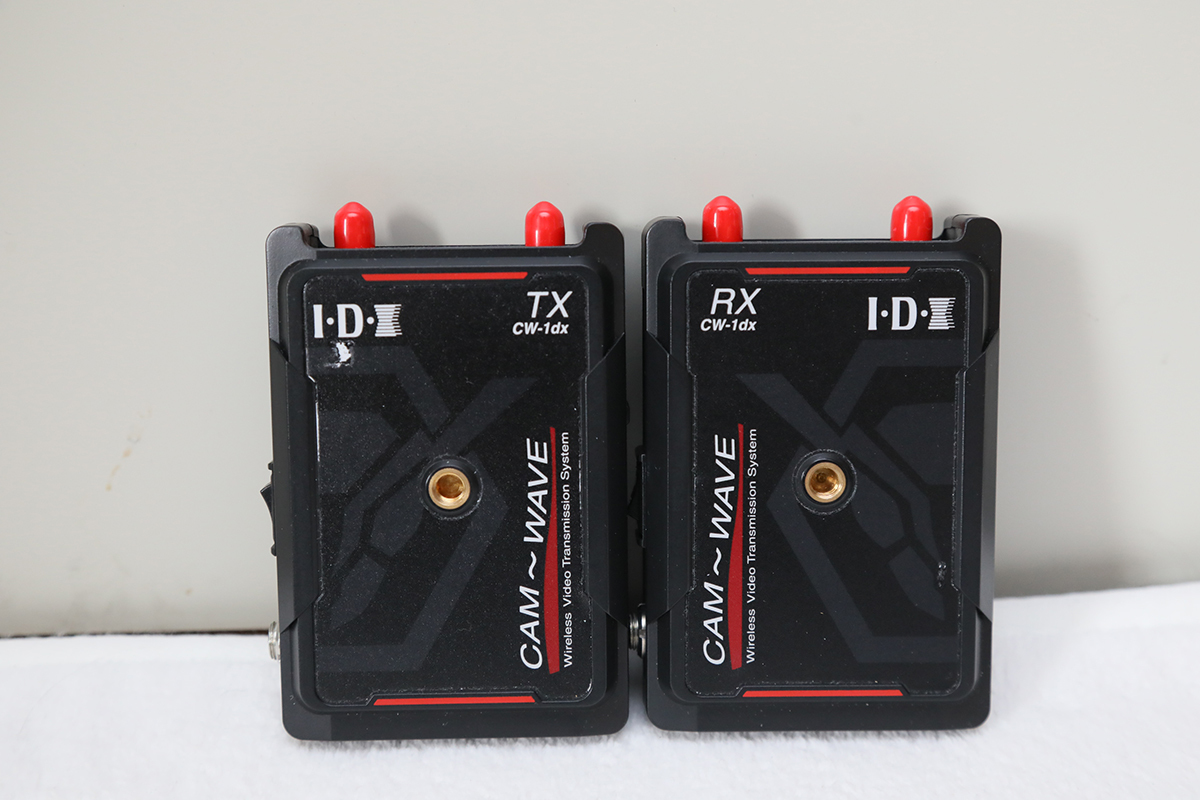IDX CW-1dx ワイヤレスビデオ伝送システム 【中古動作品】 IDX RX TX