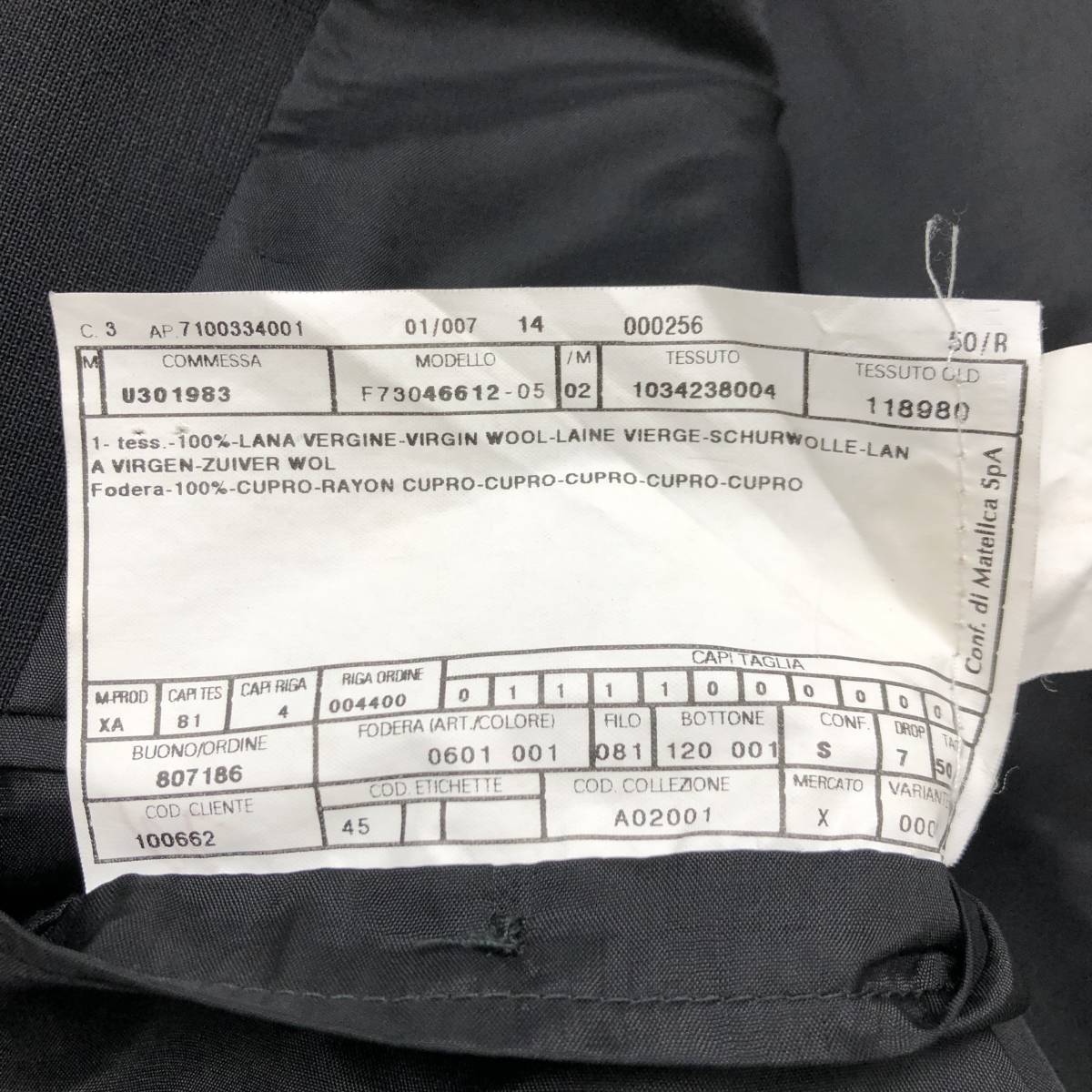 冠婚葬祭にも最適★アルマーニ コレツィオーニ【Armani Collezioni】シングルスーツ メンズ XL 黒無地 ビジネス 総裏 通年 A6 - アルマーニ ARMANI | 通販・人気 90歳目前のジョルジオ・アルマーニが描く、真珠の輝きに満ちた