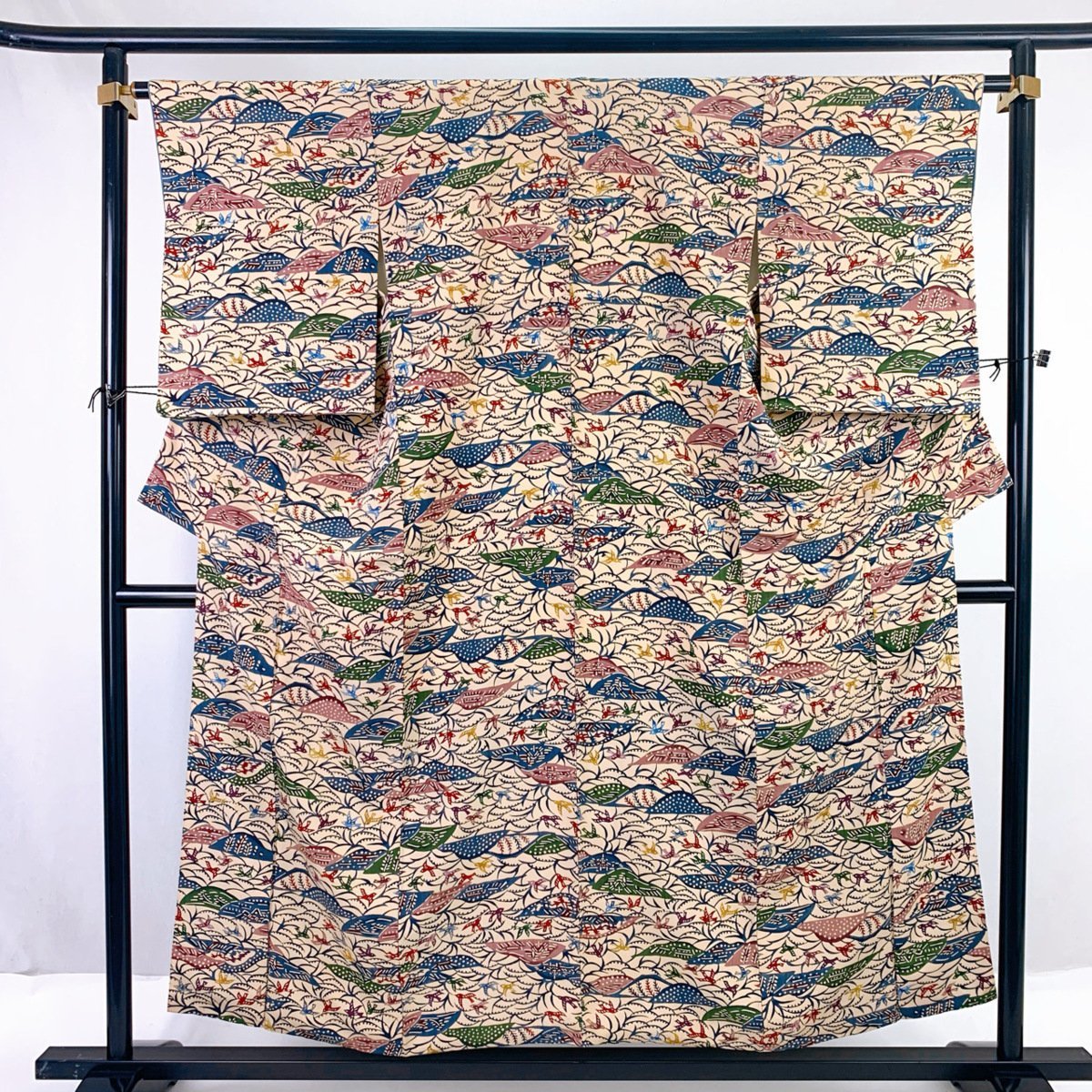 着物さと 正絹 型染め 型絵染 小紋 ベージュ 砥の粉色 波千鳥 千鳥 