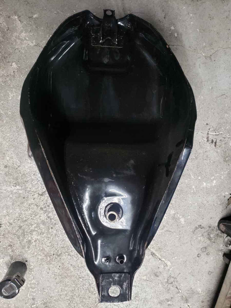 ホンダCBR250RR MC22 ガソリンタンク中古 キズ有りますが程度は良好