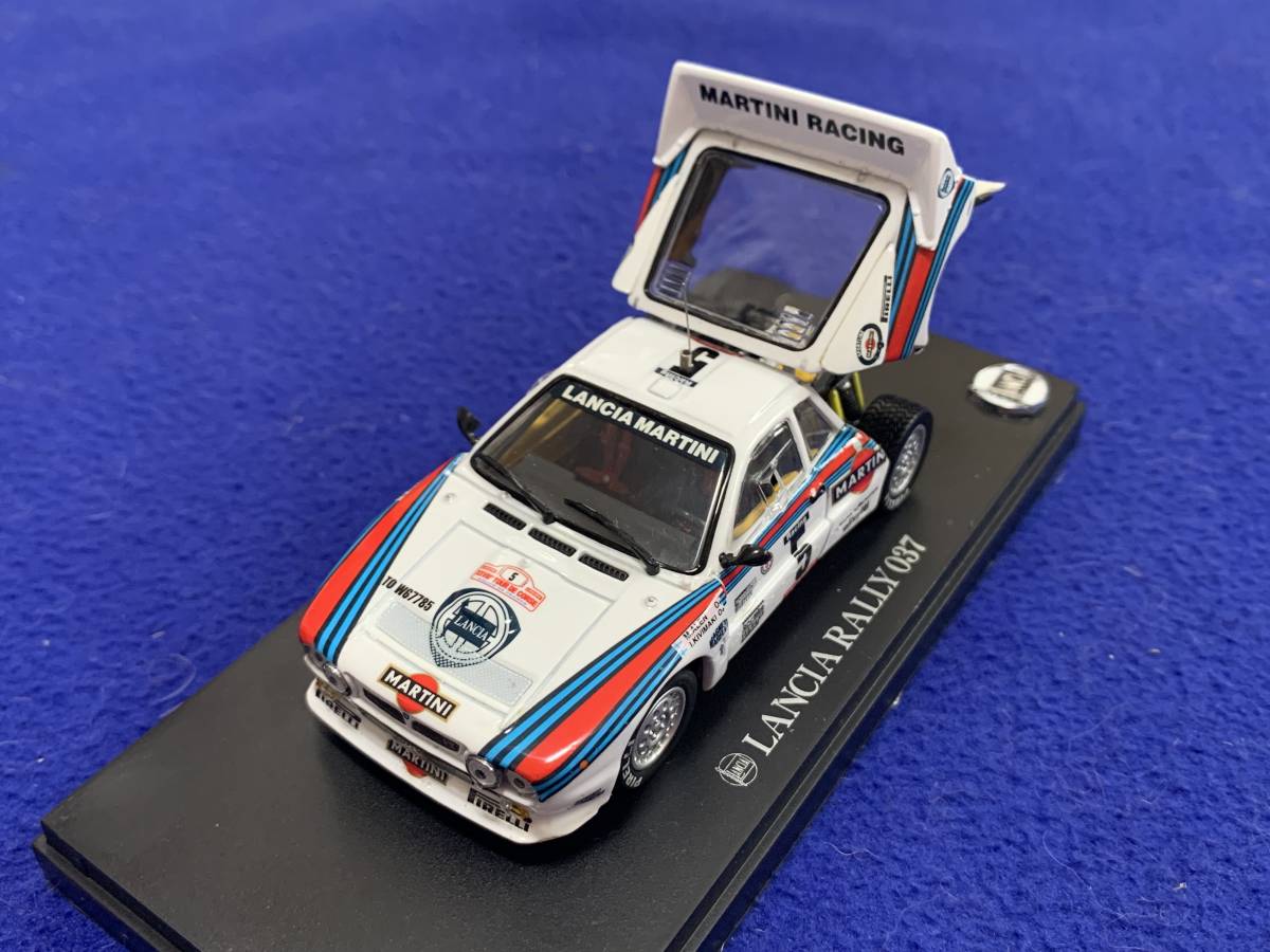 京商 ランチアストラトス サファリラリー 1⁄18 中古品