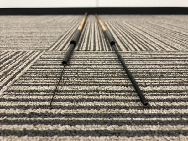 MFC へらぶな専門店 へら竿 SHOP ONLINE 松岡釣具 へら鮒釣具多数！ 光竹作 カーボン竿掛２本物 小仕舞 笛巻彩雲 合成竿 美品！ 華仙 頂 総塗り段巻仕上げ白紗綾