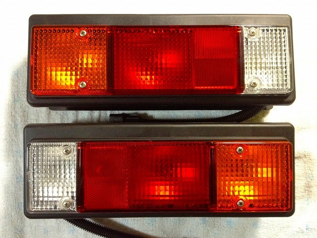 テールランプセット 12V キャンター純正テール　新車外し 新車外し】 【12V用】 三菱 キャンター 純正 テールライト 【公式通販】