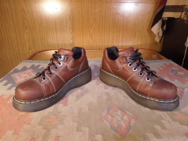 ドクターマーチン ブーツ チェスター 黒 白 EU41 UK7（Dr.Martens 