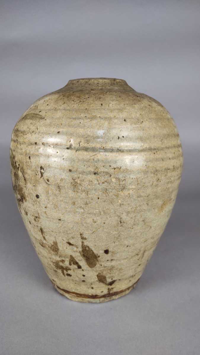 李朝 粉青沙器 鉄絵 草花文瓶（1392–1897 CE） | 入蘆花