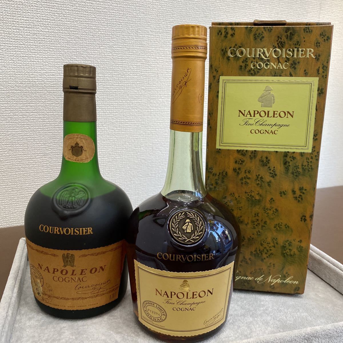 クルボアジェ ナポレオン COURVOISIER コニャック NAPOLEON 700ml 古酒