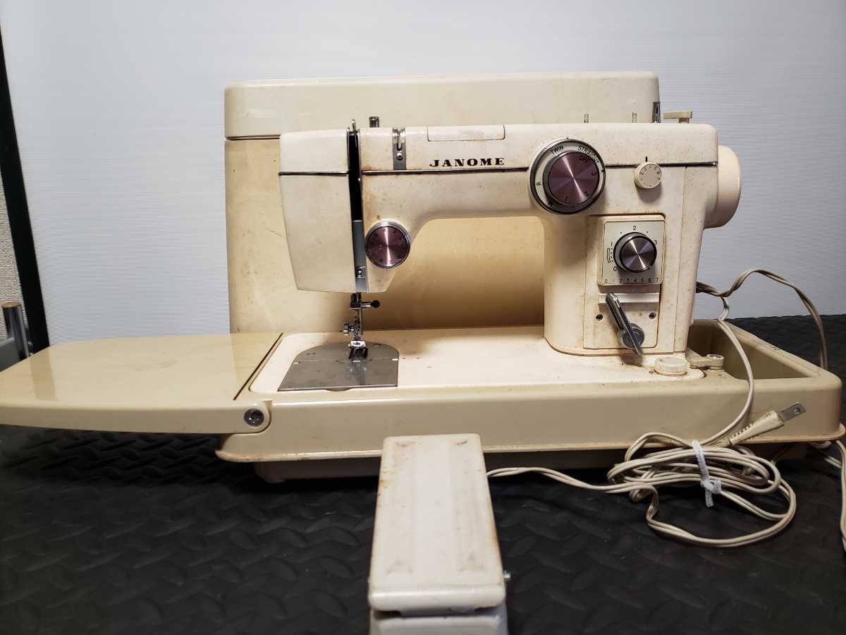 JANOME ジャノメ ミシン MODEL 802 フットペダル・ハードケース JANOME ジャノメ ミシン MODEL 802 フットペダル・ハードケース