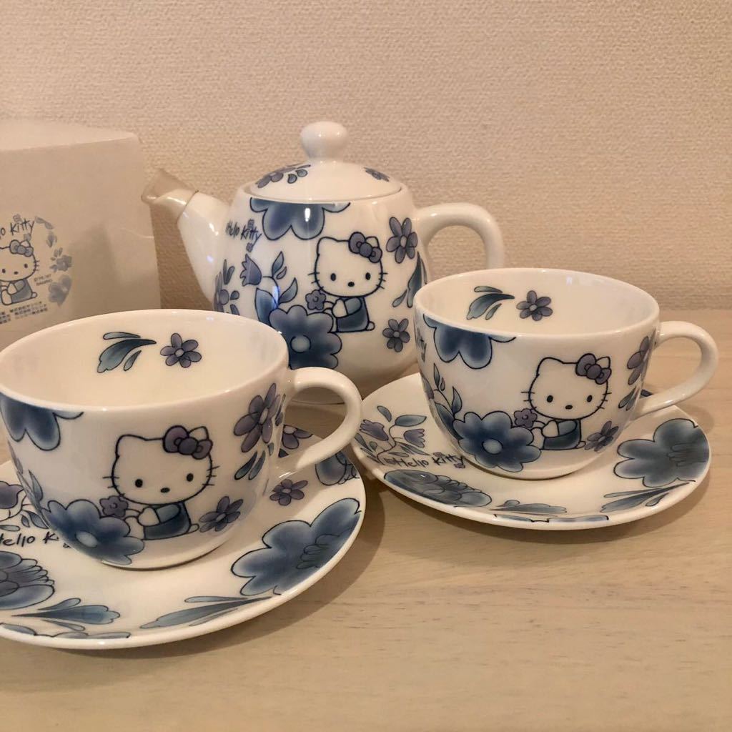 レア品　ハローキティ × NIKKO 食器セット 陶器 6点 ☆ハローキティ☆NIKKO ポット ティーカップ＆ソーサー ティーセット
