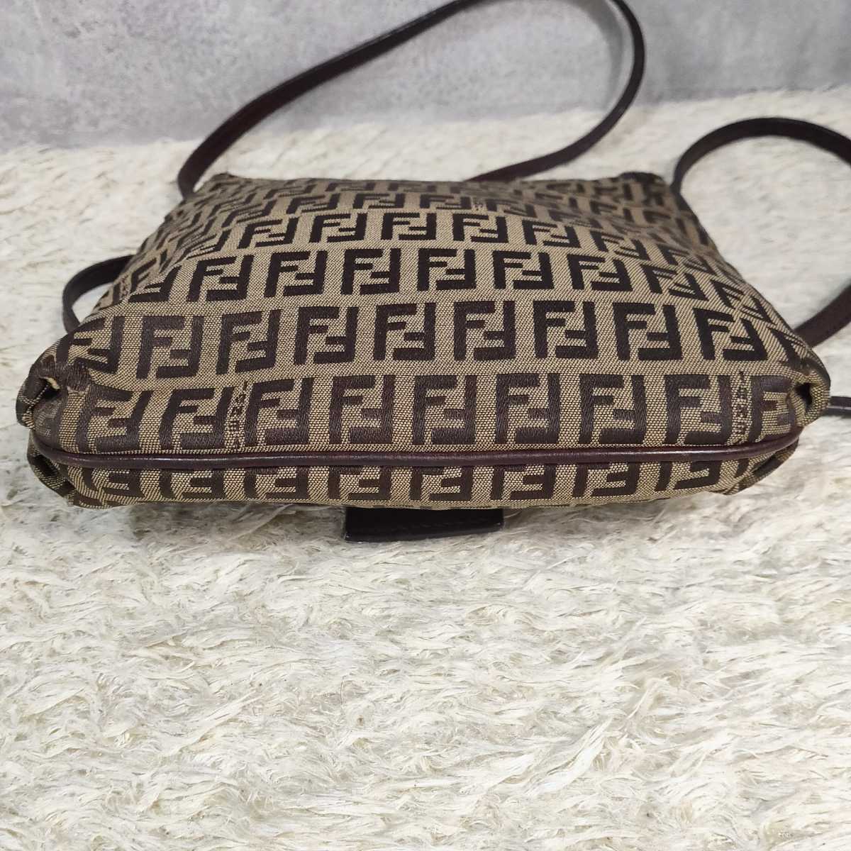 1円～【美品】FENDI フェンディ ズッカ ズッキーノ ショルダーバッグ キャンバス レザー マンマバケット ベージュ FFロゴ金具 フェンディ ズッキーノ 1円 キャンバス×レザー ■美品■ 高級
