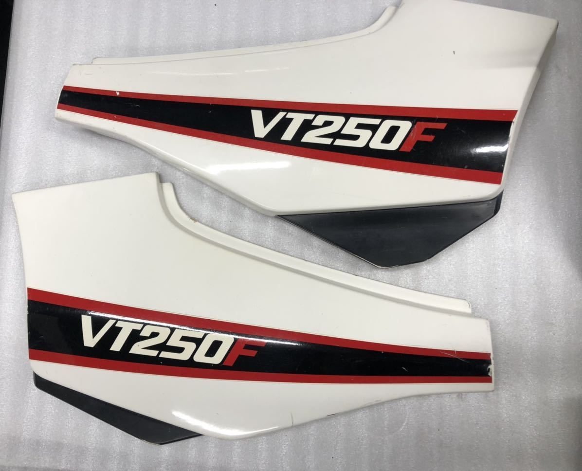 10 ホンダ VT250F 純正 左右 サイド カバー セット MC08 後期 83600