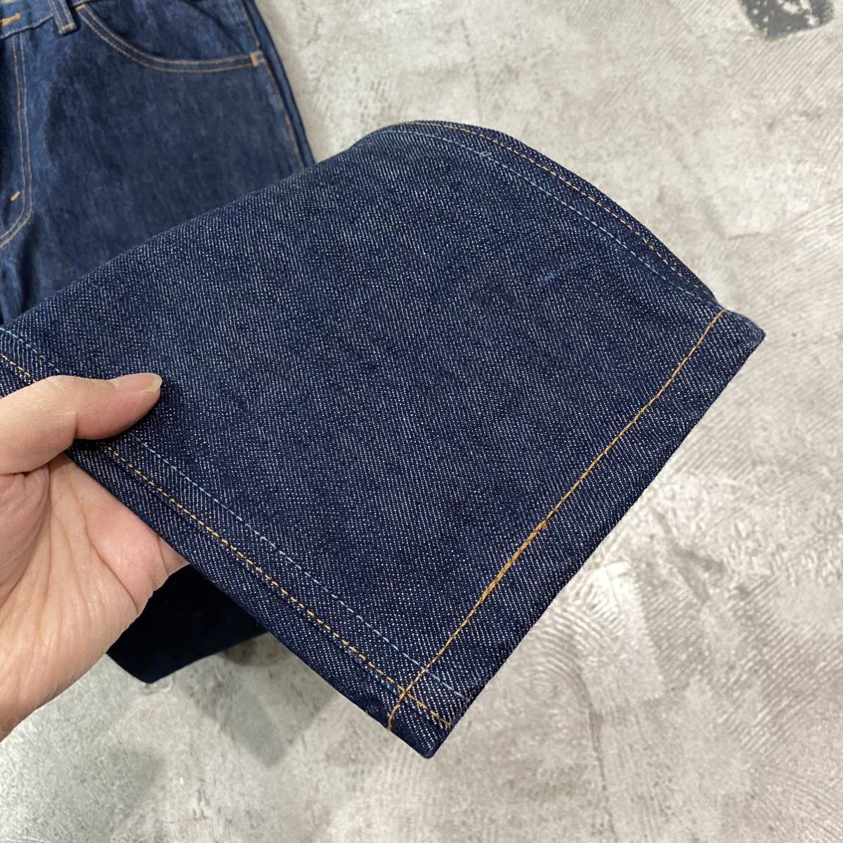 極美品 LEVI