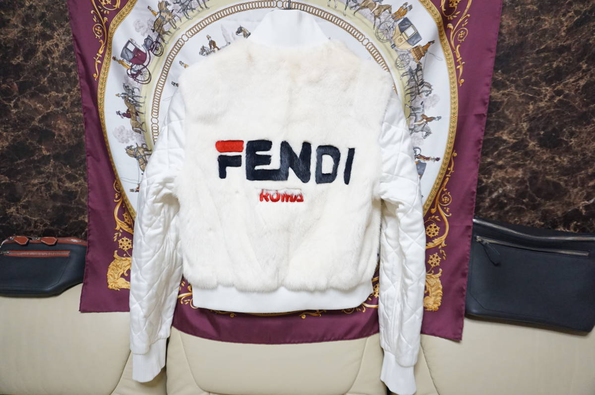 フェンディ 約129万円「FENDI MANIA フェンディ マニア」リバーシブル ホワイト ミンク毛皮ファー ジャケット。とても綺麗です。”10288