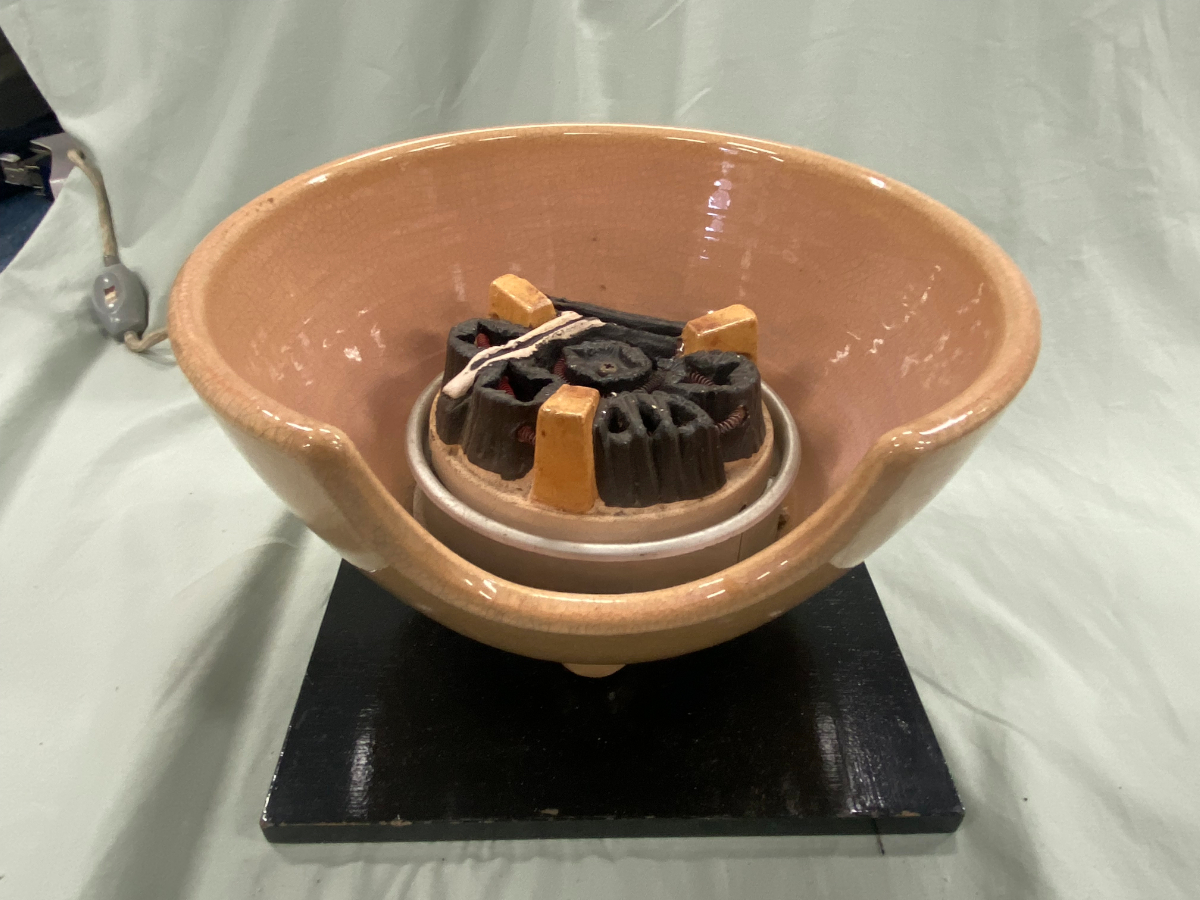 HOT，SALE 電熱風炉 野々田 茶釜 茶道具 動確済 紅鉢型 レトロ(陶磁一般)｜売買されたオークション情報、yahooの商品情報をアーカイブ公開 - オークファン 陶磁一般