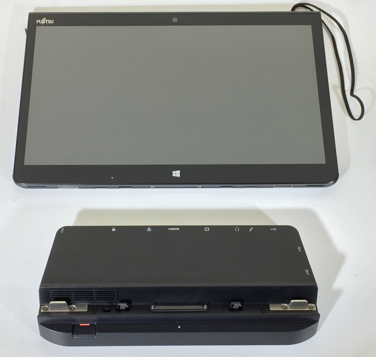 埼玉発】【富士通・FUJITSU】ARROWS TAB Q775/K ☆Core i5-5300U＠2.3