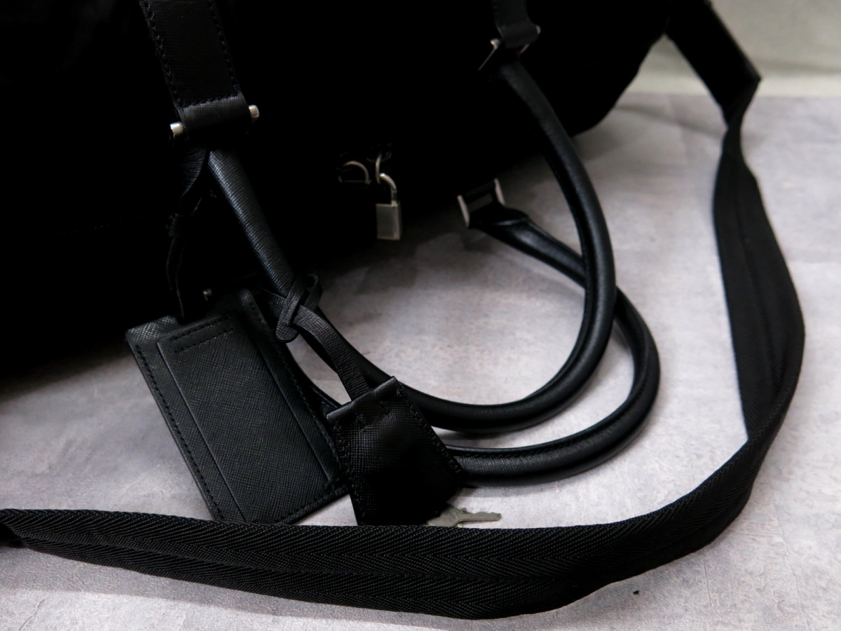 ○超美品○PRADA プラダ○ポコノ ナイロン サフィアーノ レザー 本革 