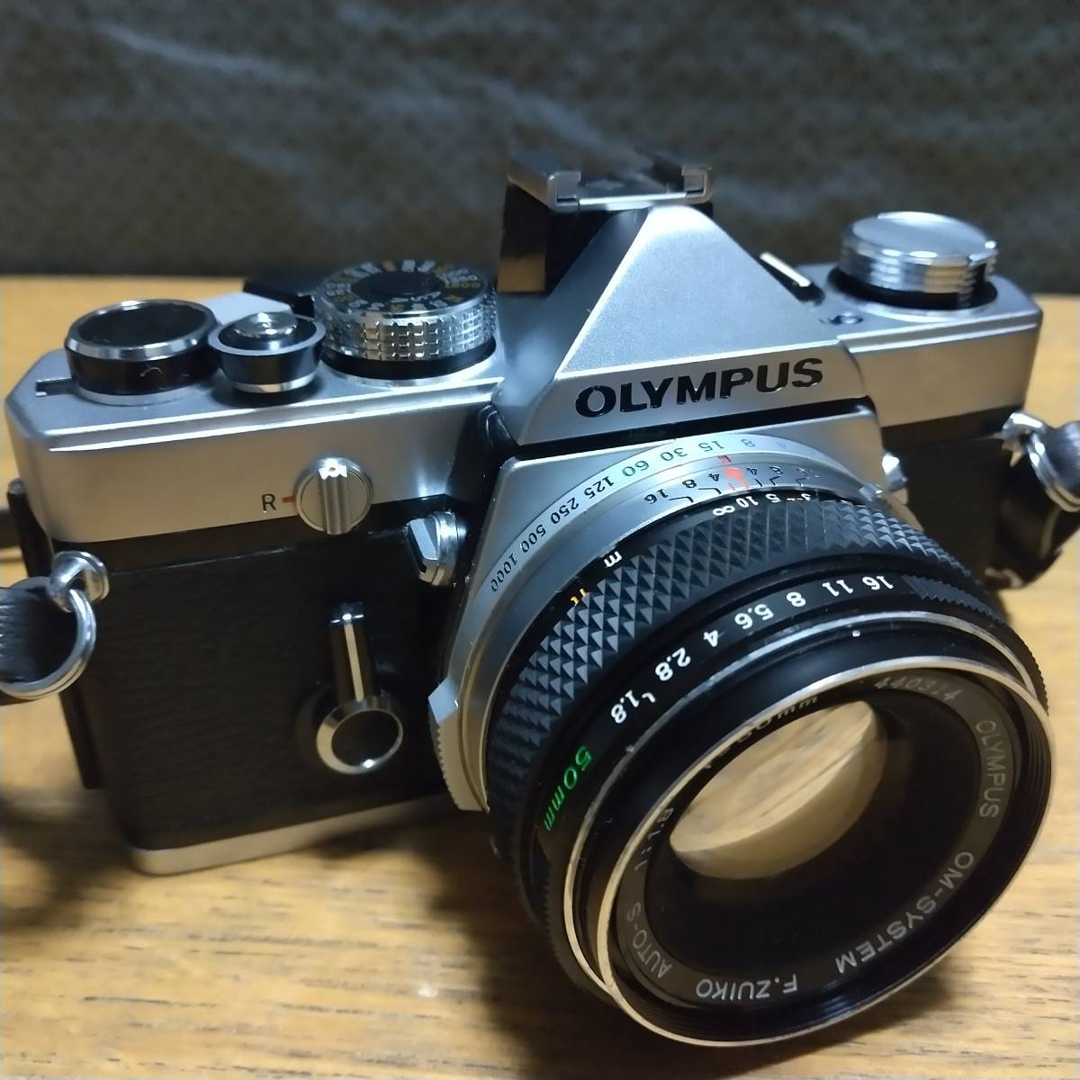カメラ、光学機器 OLYMPUS OM-1 シルバー MFフィルムカメラ + OM