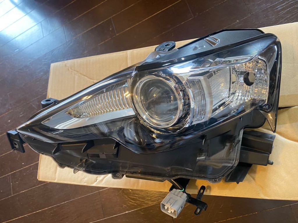 レクサス IS GSE30/AVE30 純正左側ヘッドランプKOITO53-85 IS レクサス