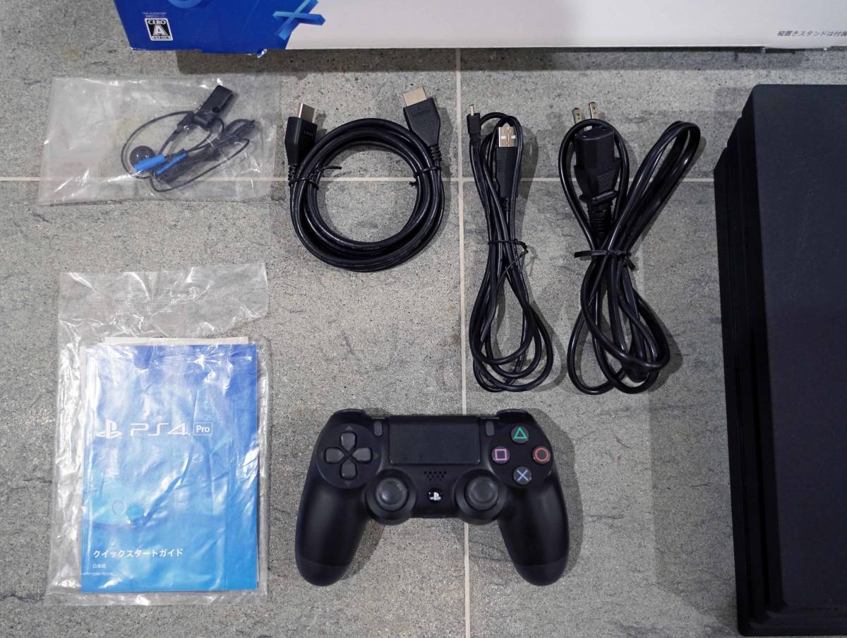 PS4 PlayStation4 Pro 1TB 本体 付属品完備 初期化 動作確認済(PS4本体 