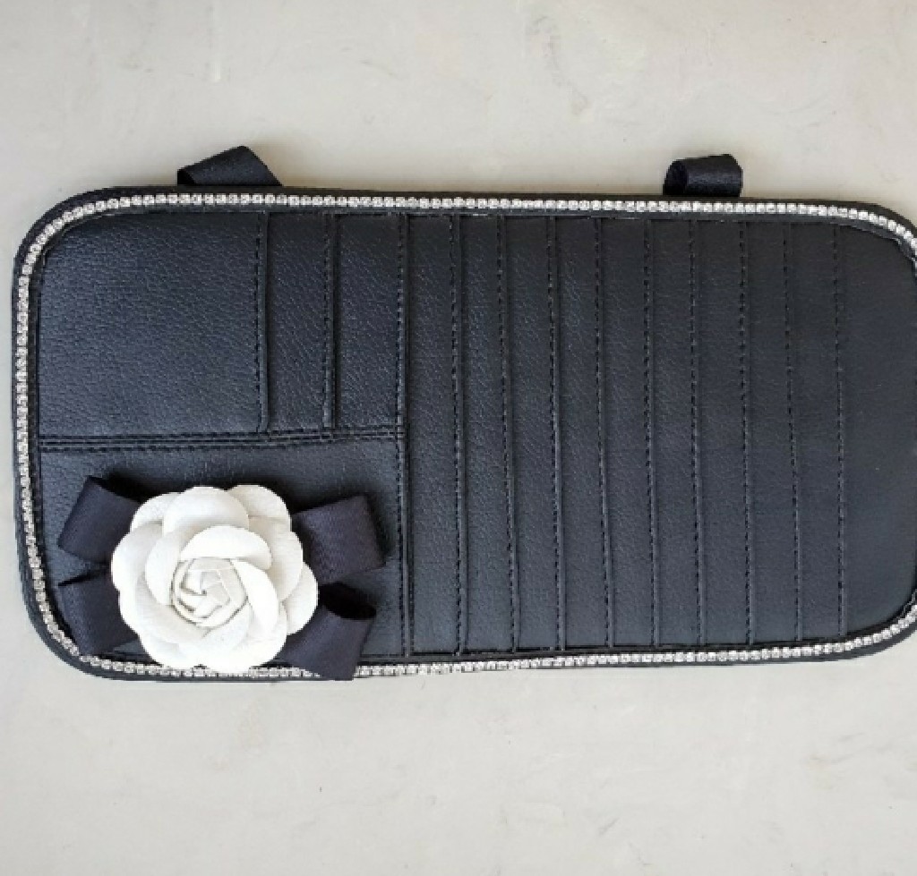 カメリア 白色 車用 サンバイザー収納ケース Dvdケース ポケット 花 可愛い カー用品 車内収納 ケース 売買されたオークション情報 Yahooの商品情報をアーカイブ公開 オークファン Aucfan Com