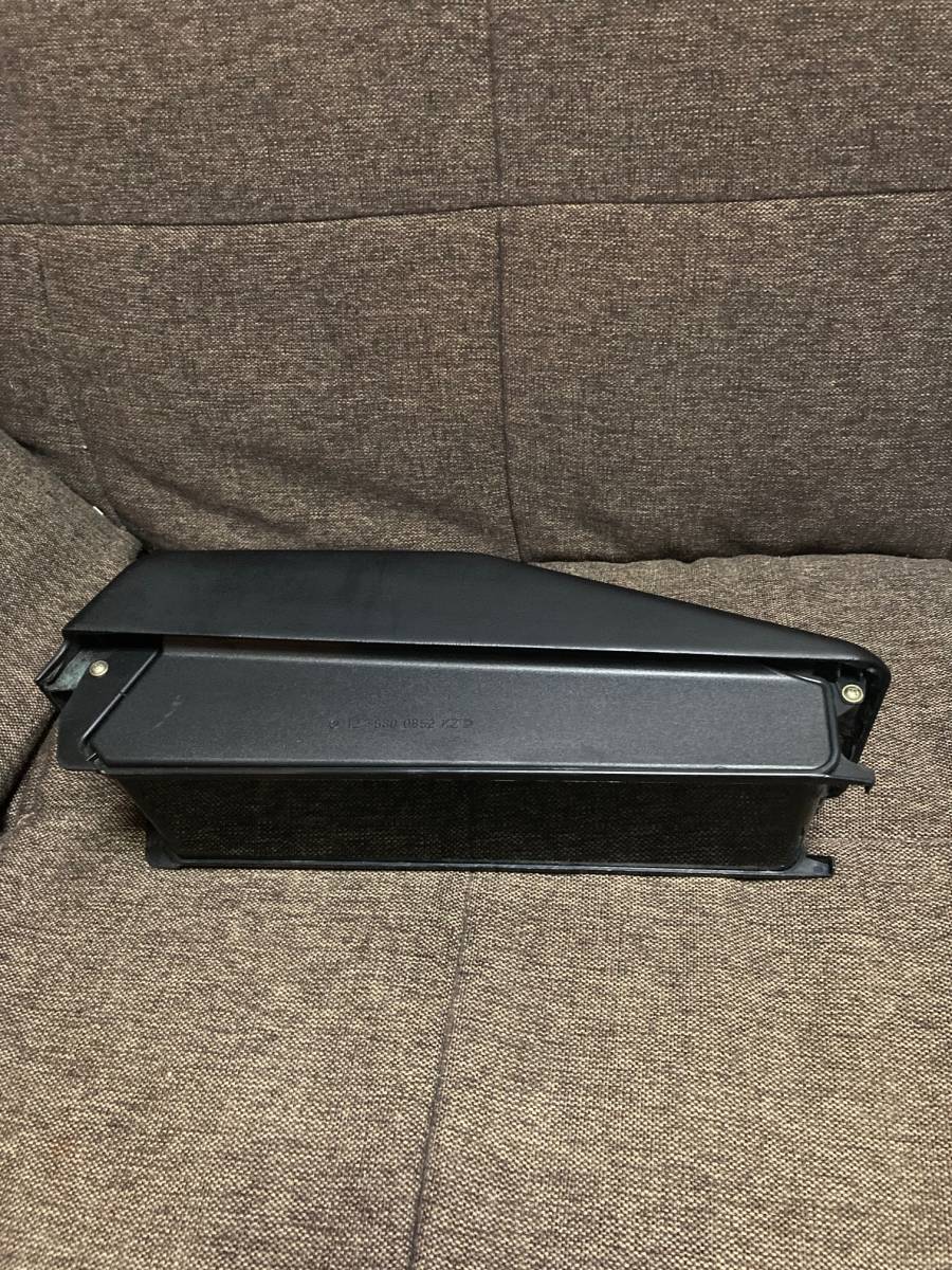 中古　美品　メルセデスベンツ　W124 500E　純正コンソール W124 500E メルセデスベンツ 0 1 リアシート