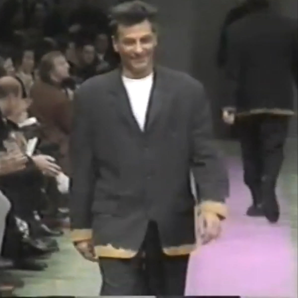 【最新作，大人気】 93AW 脱色 レーヨン ツータック スラックス パンツ コムデギャルソンオムプリュス HOMME PLUS 1993AW Garment Bleached Pants 縮絨 94AW(ボトムス)｜売買されたオークション情報、yahooの商品情報をアーカイ 男性用