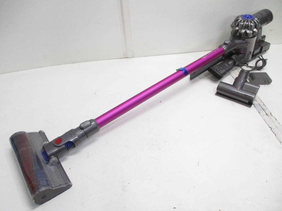 豊富な，新作登場 Dyson ダイソン サイクロンクリーナー DC74 充電器/ツール付き 020325 @140(ダイソン)｜売買されたオークション情報、yahooの商品情報をアーカイブ公開 - オークファン ダイソン
