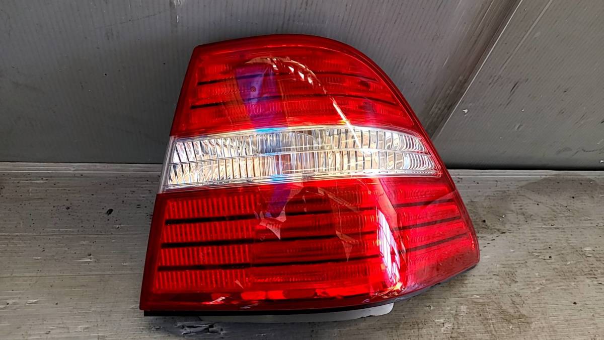 トヨタ UCF30 UCF31 セルシオ 後期 純正 右テールランプ LED 点灯確認