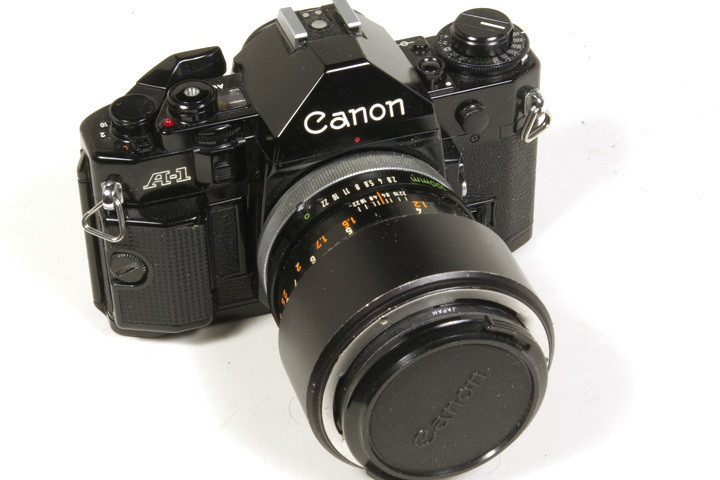 キャノンCANON A-1 ・FD100mm f2.8・フードBS55・アイカップ、キャップ付き