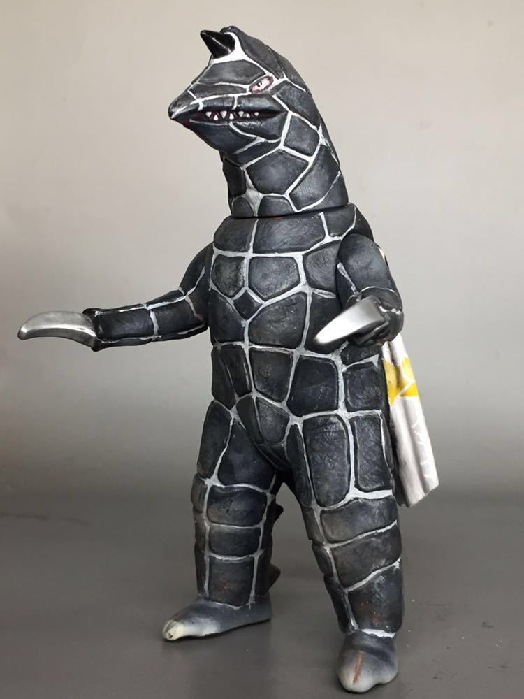 リペイント 完成品 ウルトラ怪獣シリーズ 500 ドラコ ウルトラマン