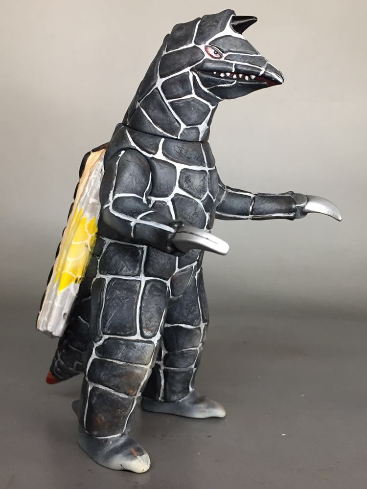 リペイント 完成品 ウルトラ怪獣シリーズ 500 ドラコ ウルトラマン