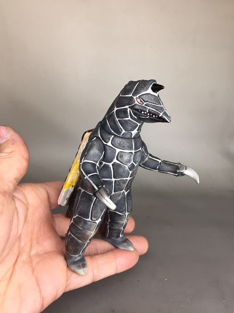 リペイント 完成品 ウルトラ怪獣シリーズ 500 ドラコ ウルトラマン