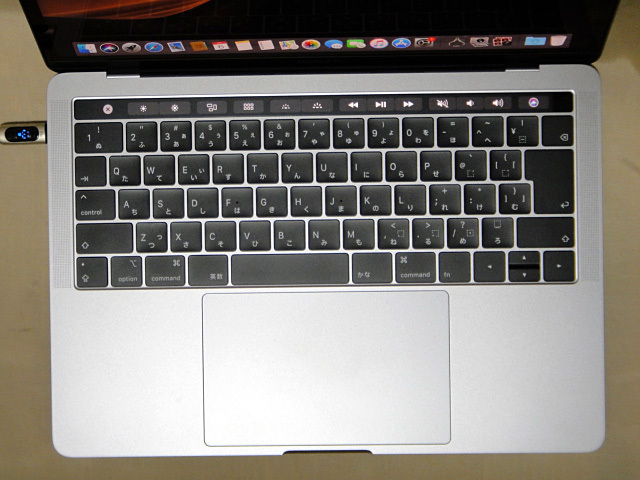 Apple MacBookPro 13-inch， 2018， Thunderbolt 3ポートx 4 [15.2] i5_2.3GHz/13-nch Retina/8GB/512GB SSD 難あり