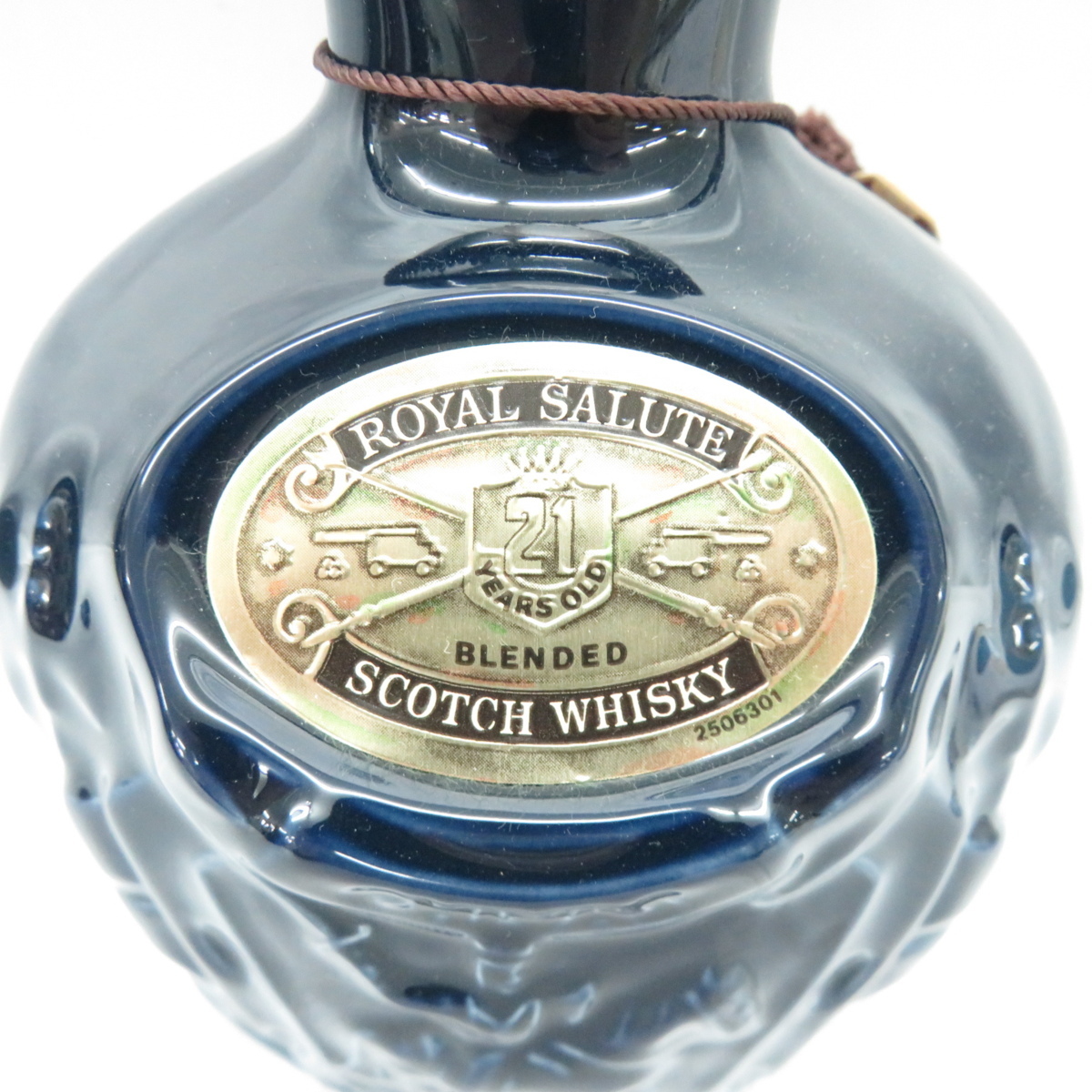 21年 ロイヤルサルート SALUTE 陶器ボトル ウイスキー ROYAL 700ml 緑