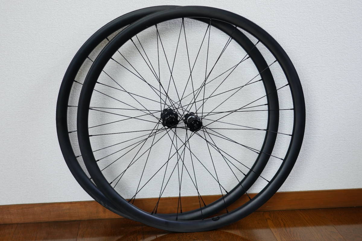 限定セール，人気SALE １円スタート 1 174g 軽量 カーボンチューブラーホイール DTSWISS 350 シマノフリー 11速 DISC ディスク ヒルクライム シクロクロス(27インチ、700C)｜売買されたオークション情報、yahooの商品情報を ホイール（完組、手組）