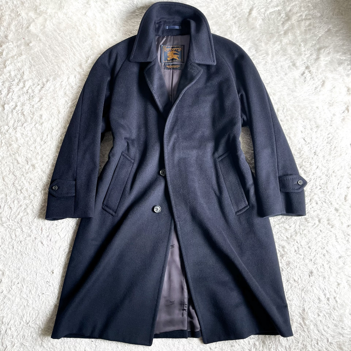 新品同様!極美品 バーバリー 40万 ピュアカシミヤ100% 極上トロ感!宝石 