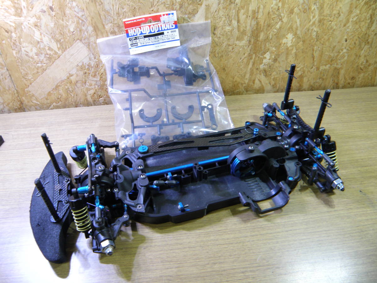 タミヤ　ミドルクラスツーリングカー ＴＢ０４　オプション付き 中古です