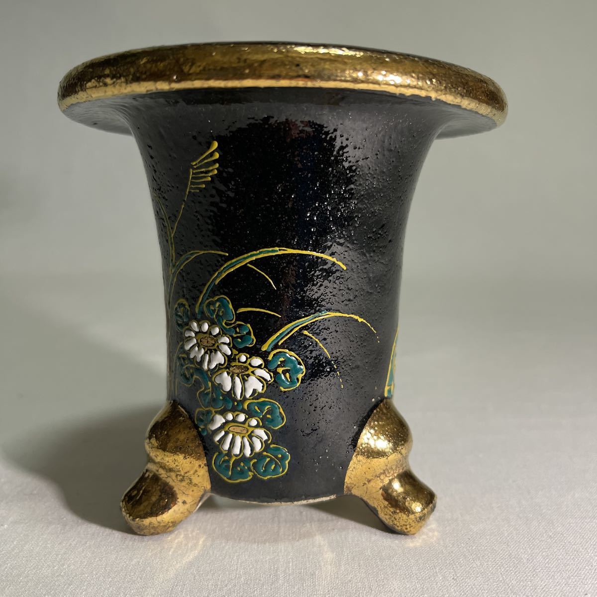 万年青鉢 楽焼鉢 錦鉢 蘭鉢 植木鉢 万年青 富貴蘭 東洋蘭 古典園芸 山野草 1 鉢 売買されたオークション情報 Yahooの商品情報をアーカイブ公開 オークファン Aucfan Com