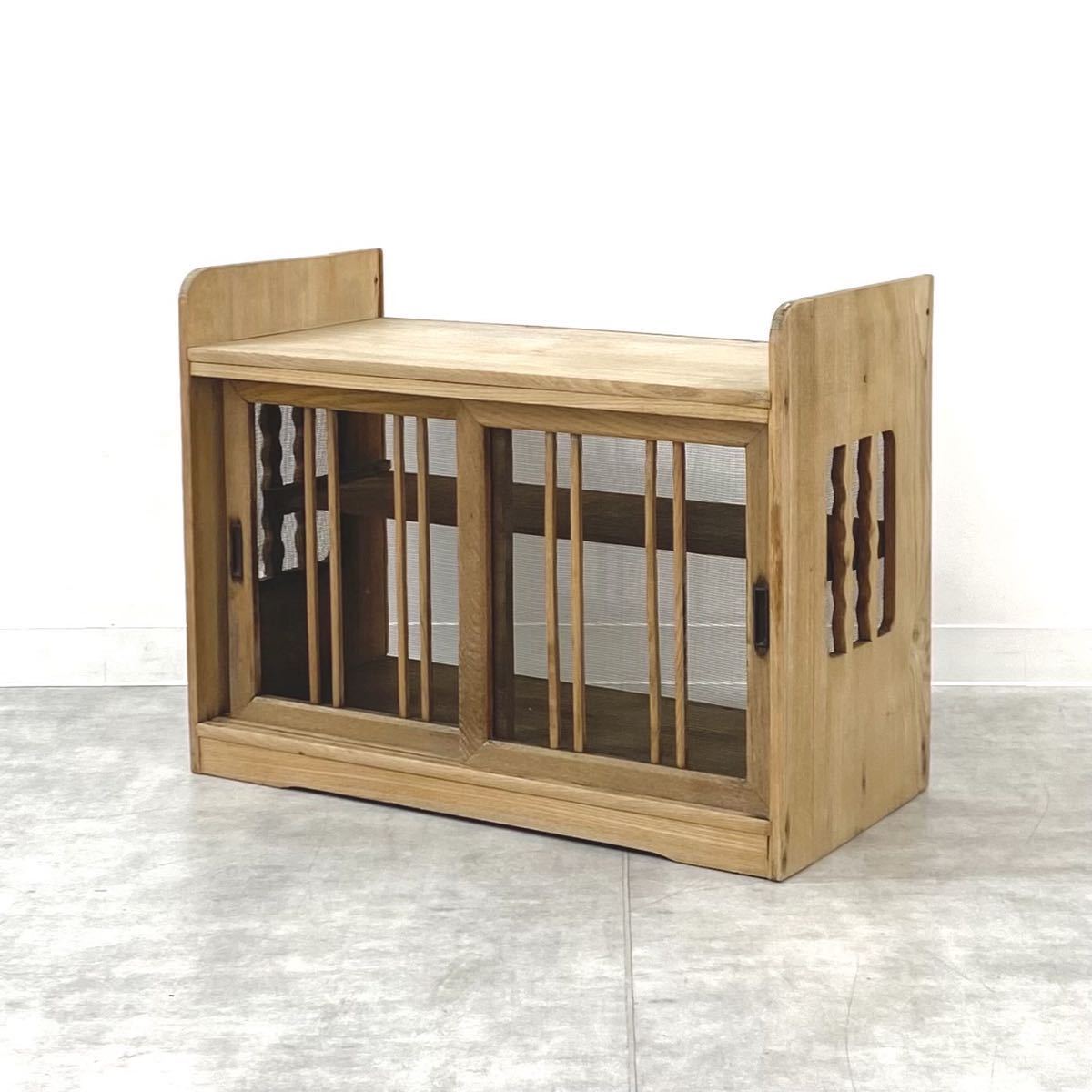 大人気，新品 木製引き戸キャビネット／ビンテージ ファウンドオブジェ アンティーク インテリア 店舗什器 キャビネット 収納棚 飾り棚(日本)｜売買されたオークション情報、yahooの商品情報をアーカイ その他