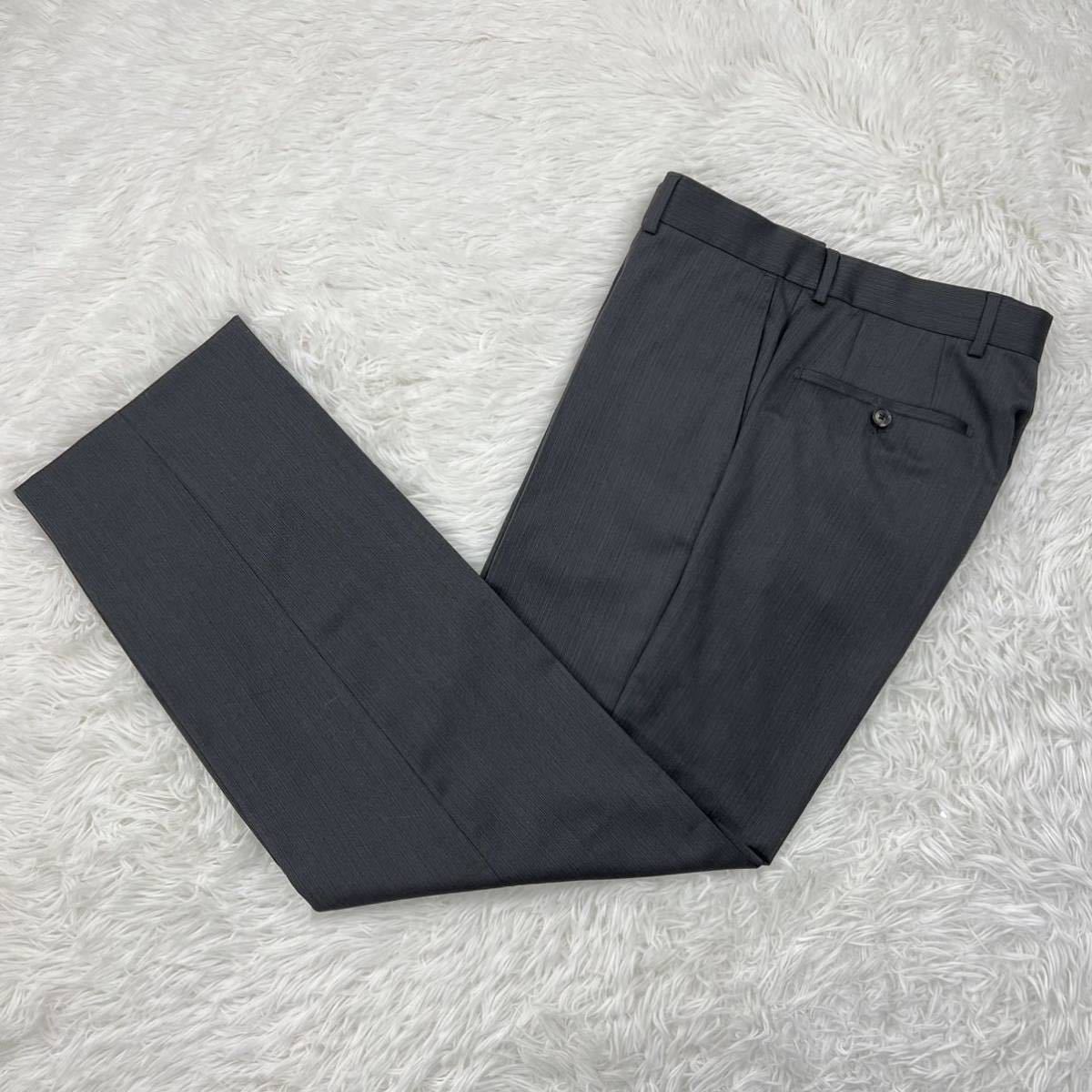 C18 HUGO BOSS ヒューゴボス【シャープな印象】ウール100% スーツ