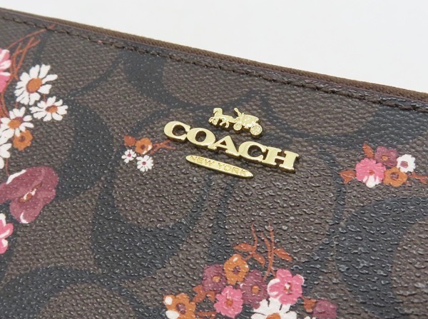 ◇美品【COACH コーチ】シグネチャー フラワー ラウンドファスナー長 