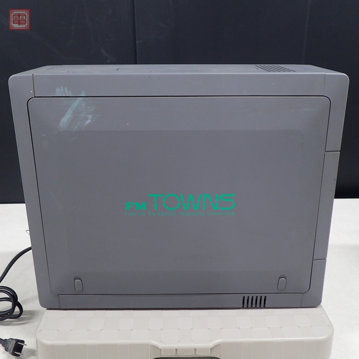 富士通 FM TOWNS モデル2 本体（FMTOWNS-2）FUJITSU ジャンク パーツ