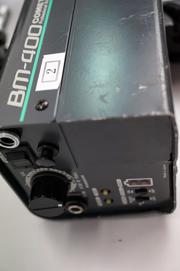 【COMET BM-400】バッテリー式コードレスストロボ コメット COMET | BM-400 電池式モノブロックタイプ スタジオ撮影は