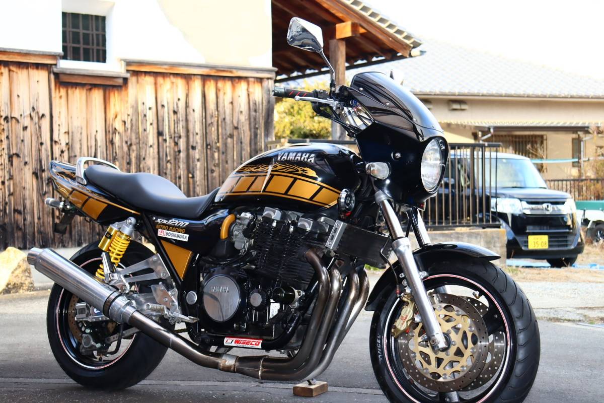 ☆車検付き☆XJR1200☆激シブ！カスタム外装☆メチャ綺麗ピカピカ☆良
