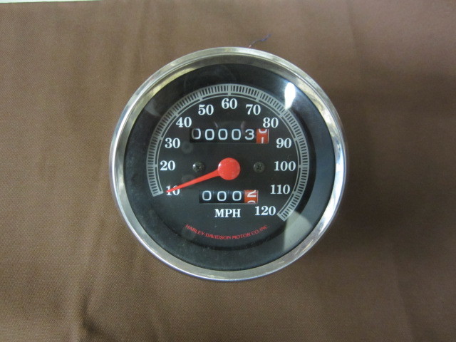 ｘｌ８８３ 純正スピードメーター マイル表示 ハーレーダビッドソン１９８８年モデル ハーレーダビッドソン用 売買されたオークション情報 Yahooの商品情報をアーカイブ公開 オークファン Aucfan Com