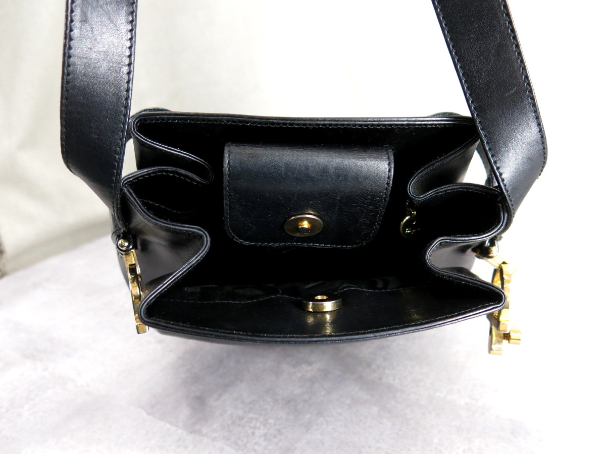 ○超美品○Salvatore Ferragamo フェラガモ○ダブル ガンチーニ 