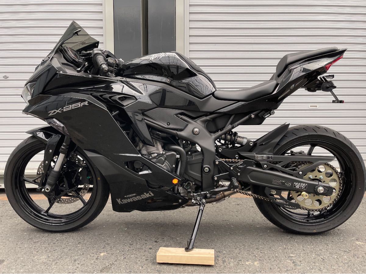 美車 Ninja ZX25R 黒 2021年式 距離 3575km クイックシフター nsr250r