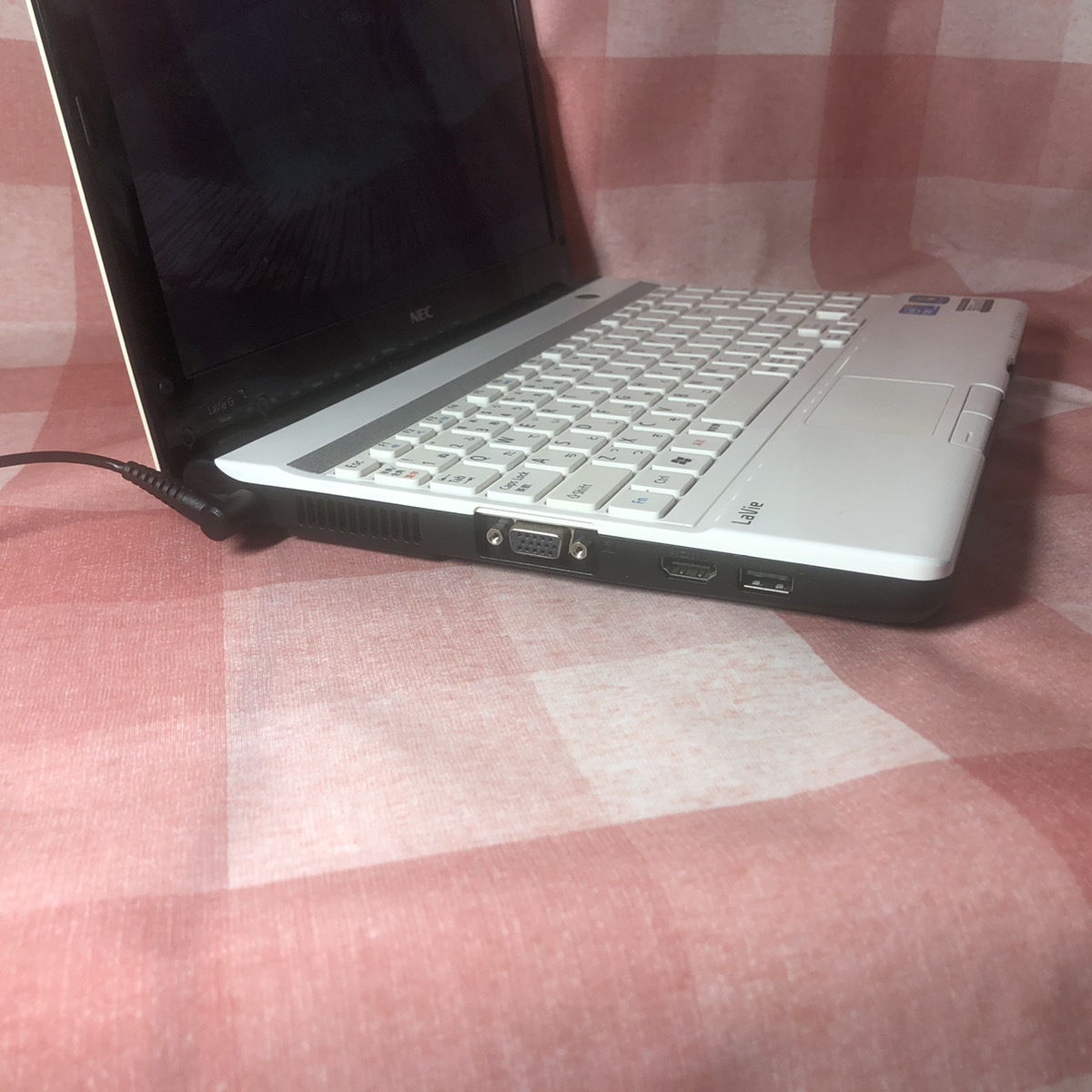 CMOS電池交換要 最新OS Windows11Pro ノートPC NEC LaVie G PC-GL132A6AR Core i3 メモリ4GB  HDD320GB (12インチ～)｜売買されたオークション情報、Yahoo!オークション(旧ヤフオク!) の商品情報をアーカイブ公開 -  オークファン（aucfan.com）